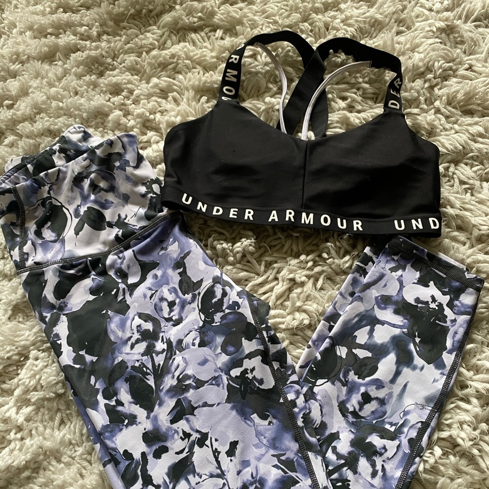 Under armour bra with leggings